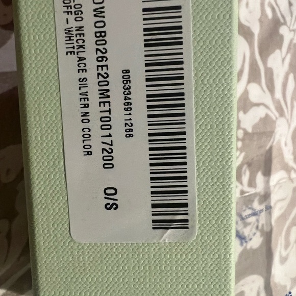 Off-white choker - Picture 2 of 3